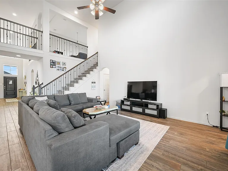 14001 Arbor Hill Cv — Photo 9