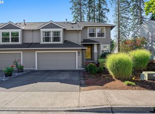 8654 NE Rockspring St, Hillsboro, OR 97006