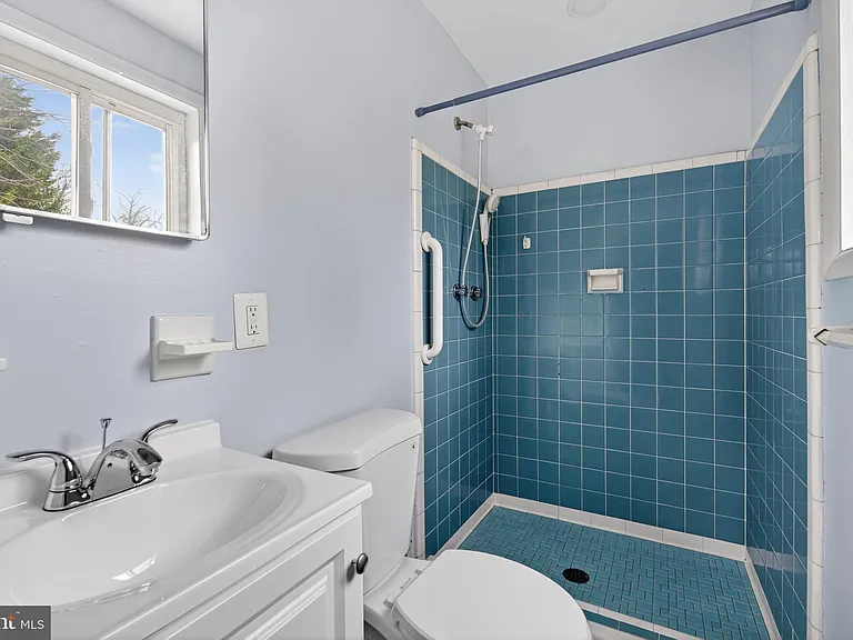 3505 N St SE — Photo 7