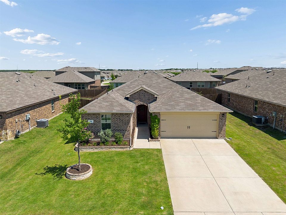 1st image of 702 Cistern Way