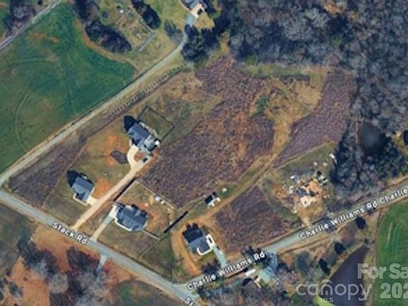 4th image of 1329 Stack Rd