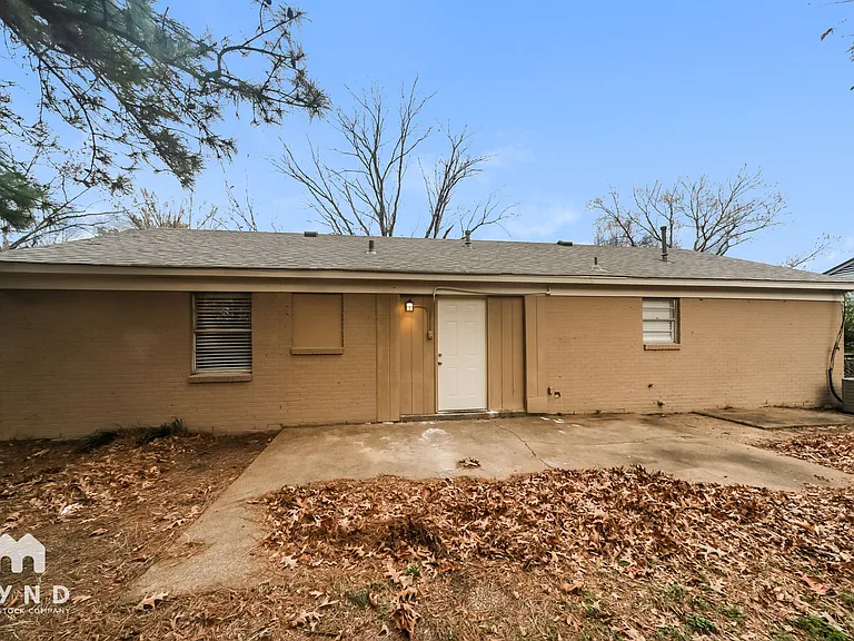 2695 Shady Grove Dr — Photo 14