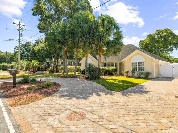 611 5th Ave. N, Surfside Beach, SC 29575