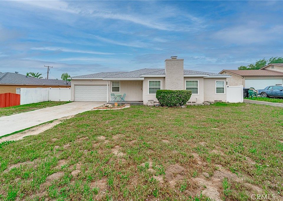 1st image of 3670 La Hacienda Dr
