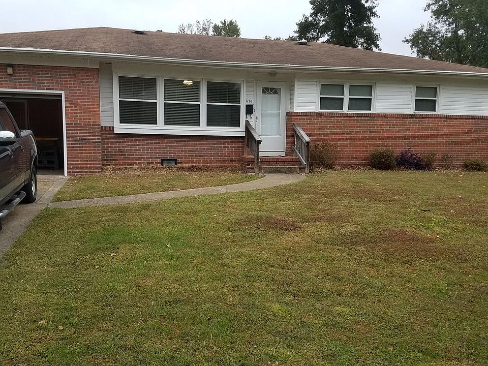 1st image of 1716 Skyline Dr