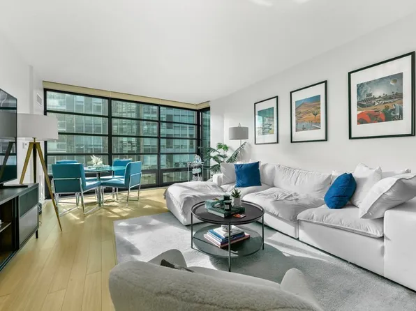 580 Washington St #11F, Boston, MA 02111