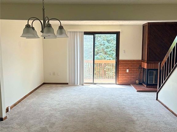 5th image of 647 Sunset Cir