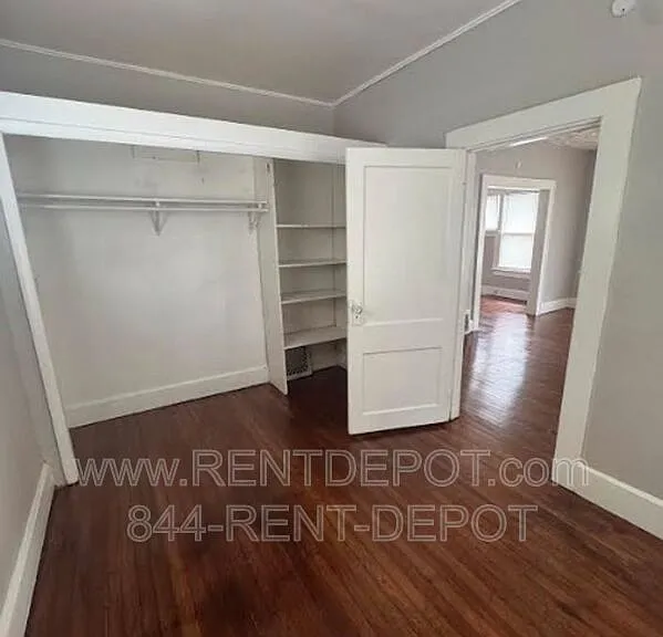 621 Covert Ave — Photo 5