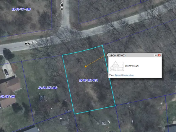 102 Maple Ln, Dixon, IL 61021
