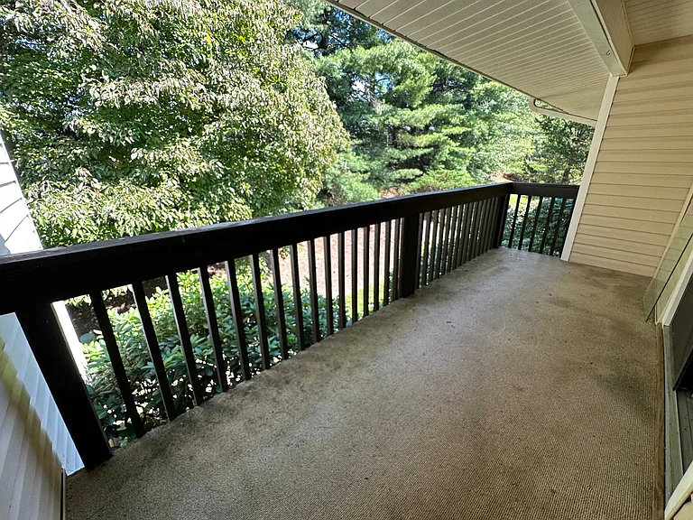 203 Driftwood Ln — Photo 29