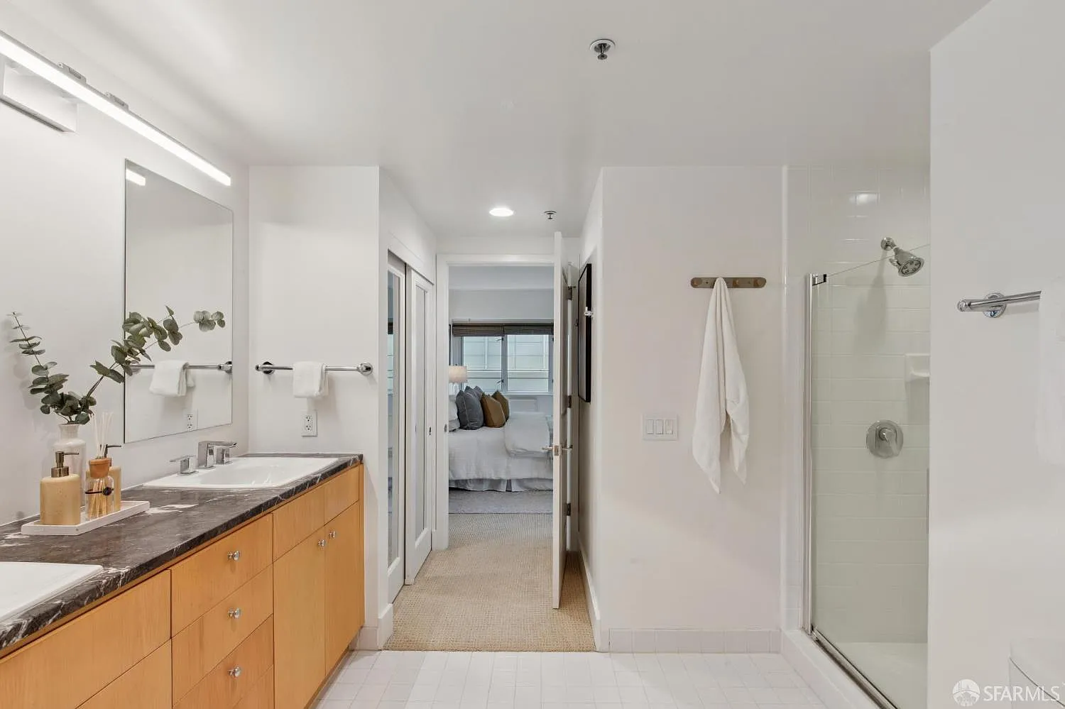 1388 Gough St APT 407 - Photo 4