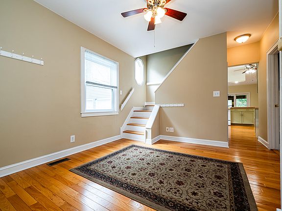 4th image of 1824 River Bluff St