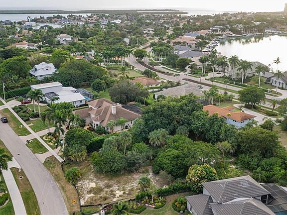 5th image of 720 Inlet DR