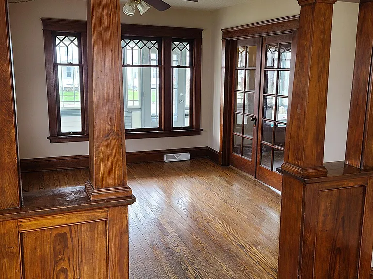 Dining Room into living room