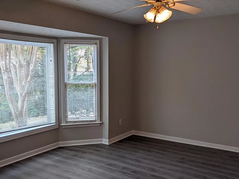 5507 Estates Ct — Photo 20