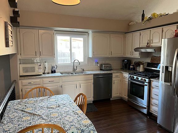 3rd image of 2929 N 153rd Ave