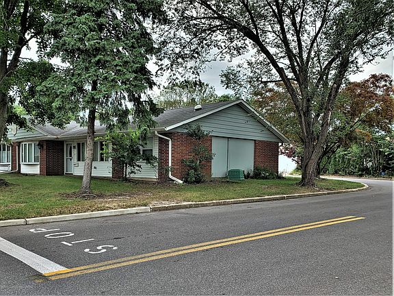 2nd image of 369D Portsmouth Dr #1004