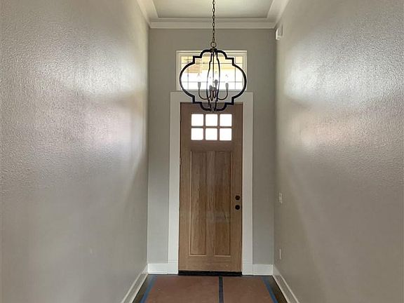 3rd image of 140 Hidden Grove Ct