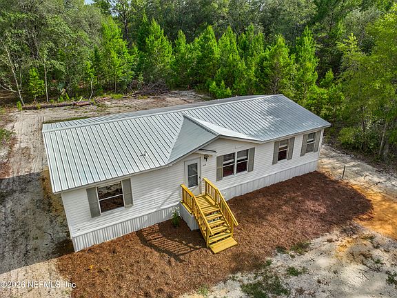 3rd image of 117 SUMAC Street
