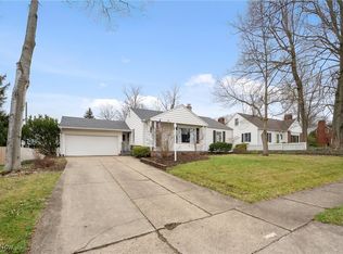 1140 Overlook Dr, Alliance, OH