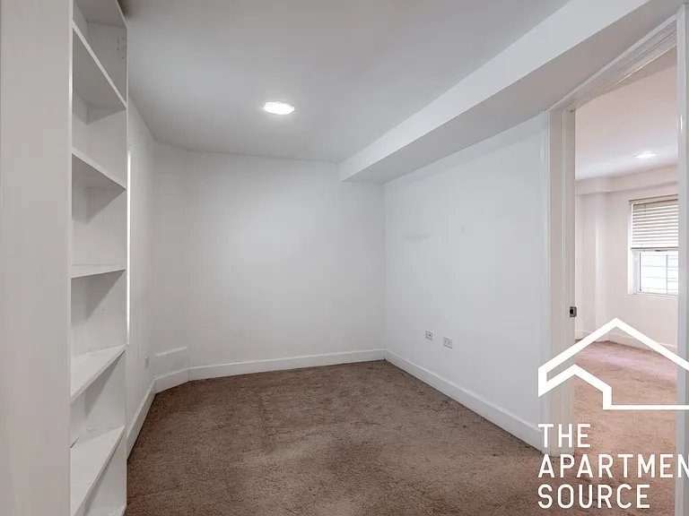 1821 W Cortland St #CH1 — Photo 9
