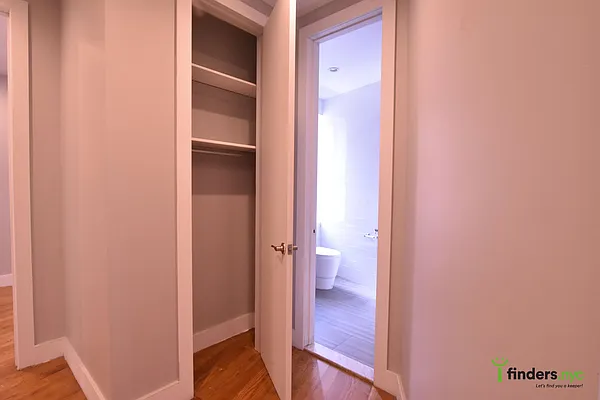 Rented by Clove Realty LLC | media 18