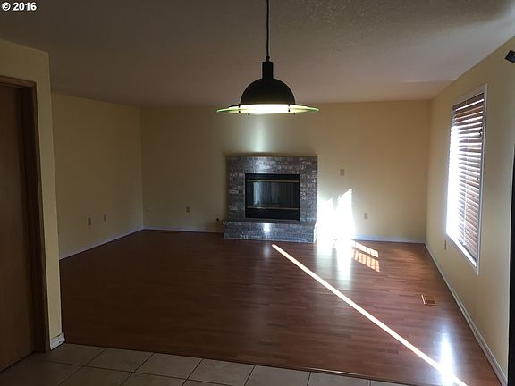 5th image of 13015 NE 91st Cir