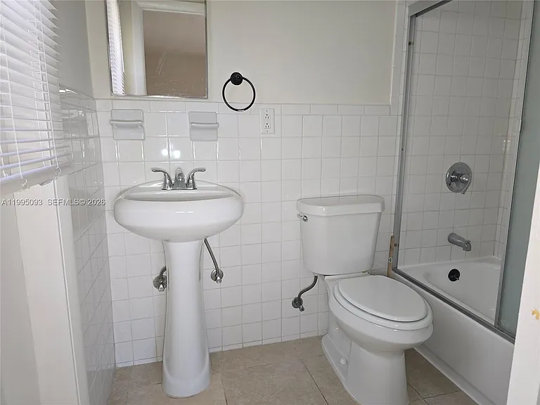 1723 Thomas St #3 — Photo 20
