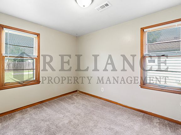 5th image of 5722 Grand St