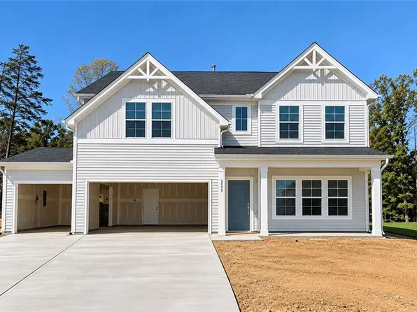 5850 Latigo Ct, Clemmons, NC 27012