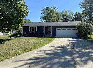 225 Richfield Ln, Geneva, IN 46740