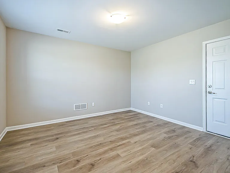 2150 Park Dr — Photo 10