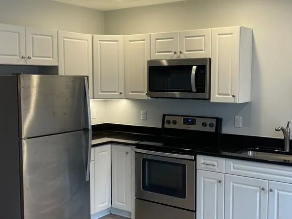 860 Sandwich Rd #1, Buzzards Bay, MA 02532