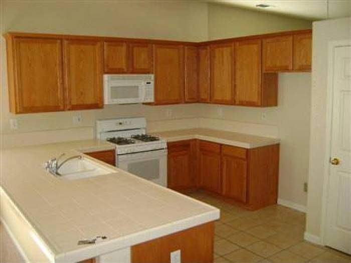 2nd image of 6205 Crestview Cir
