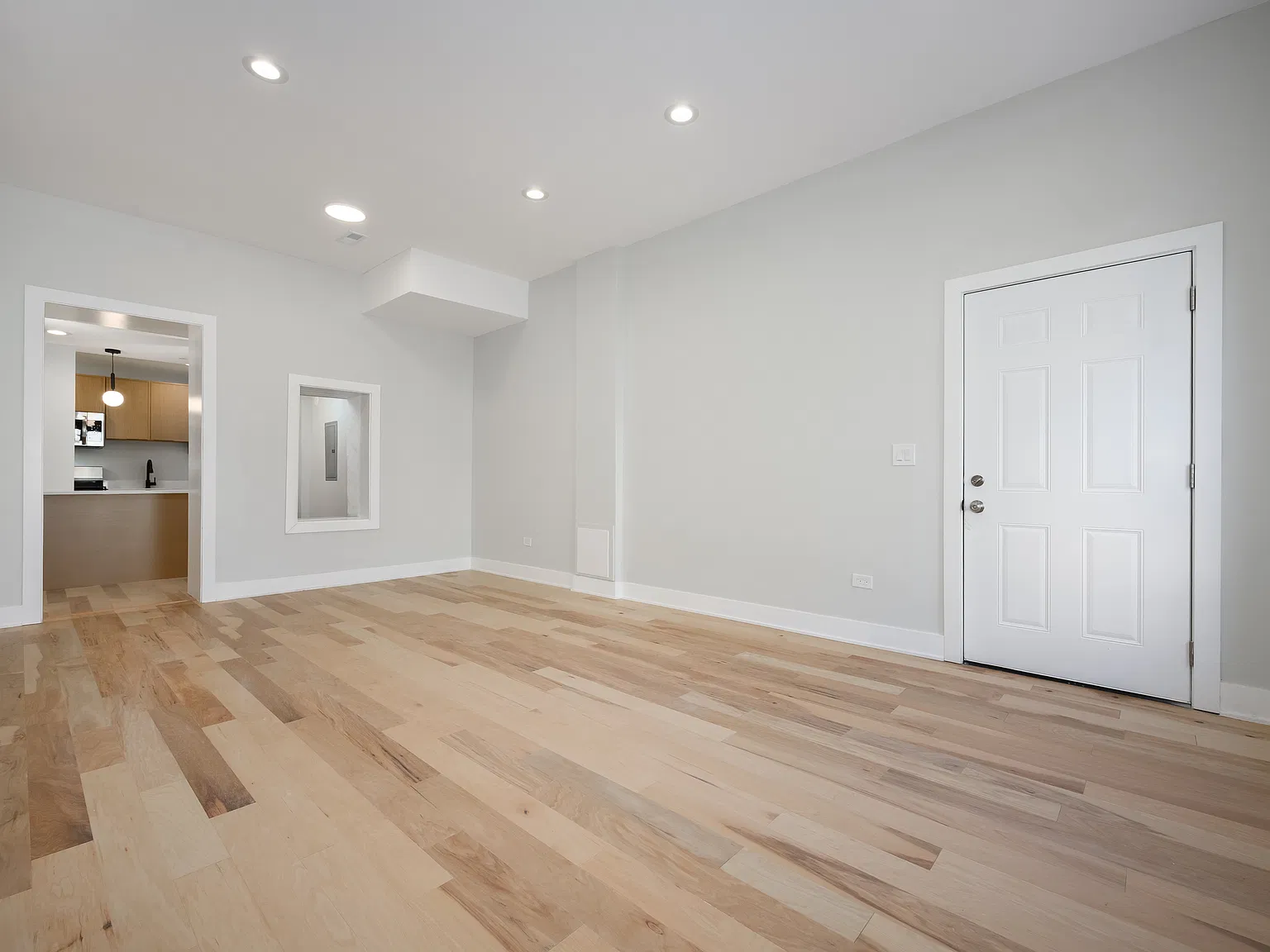 1 bed, 900 sqft, $2,929 — Photo 3