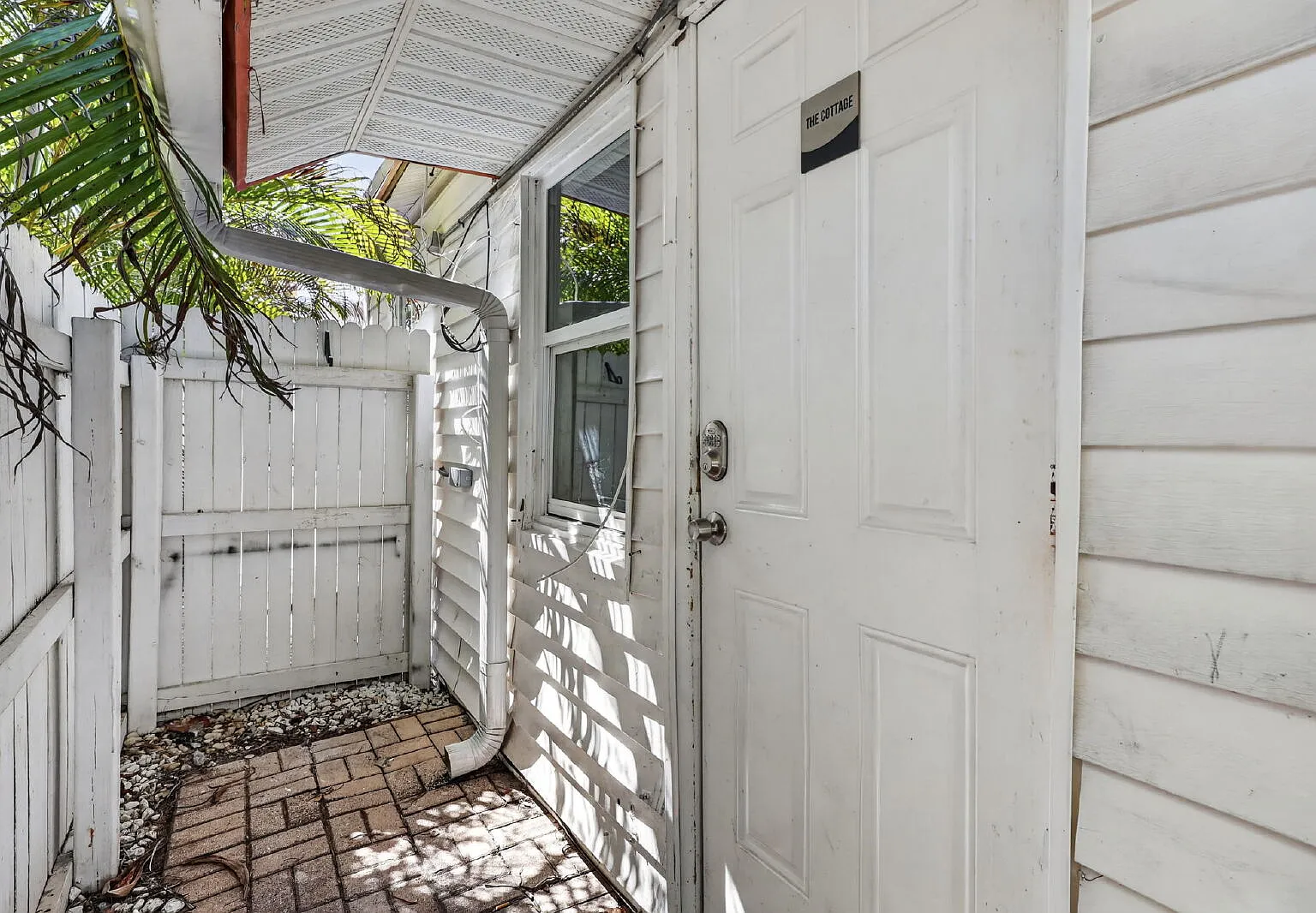 Studio, 1.0 bath, 650 sqft, $1,500 — Photo 3