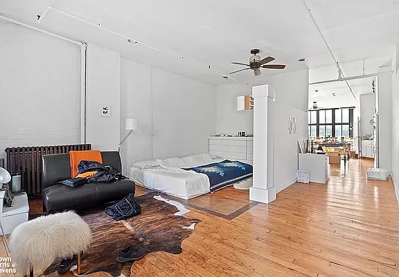 5th image of 49 E 1st St APT 2