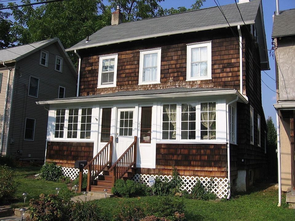 se to Everything in Bryn Mawr