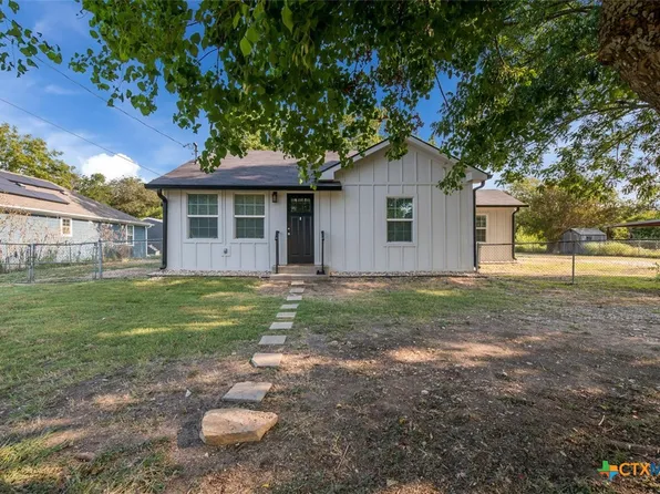 307 4th St, Moody, TX 76557