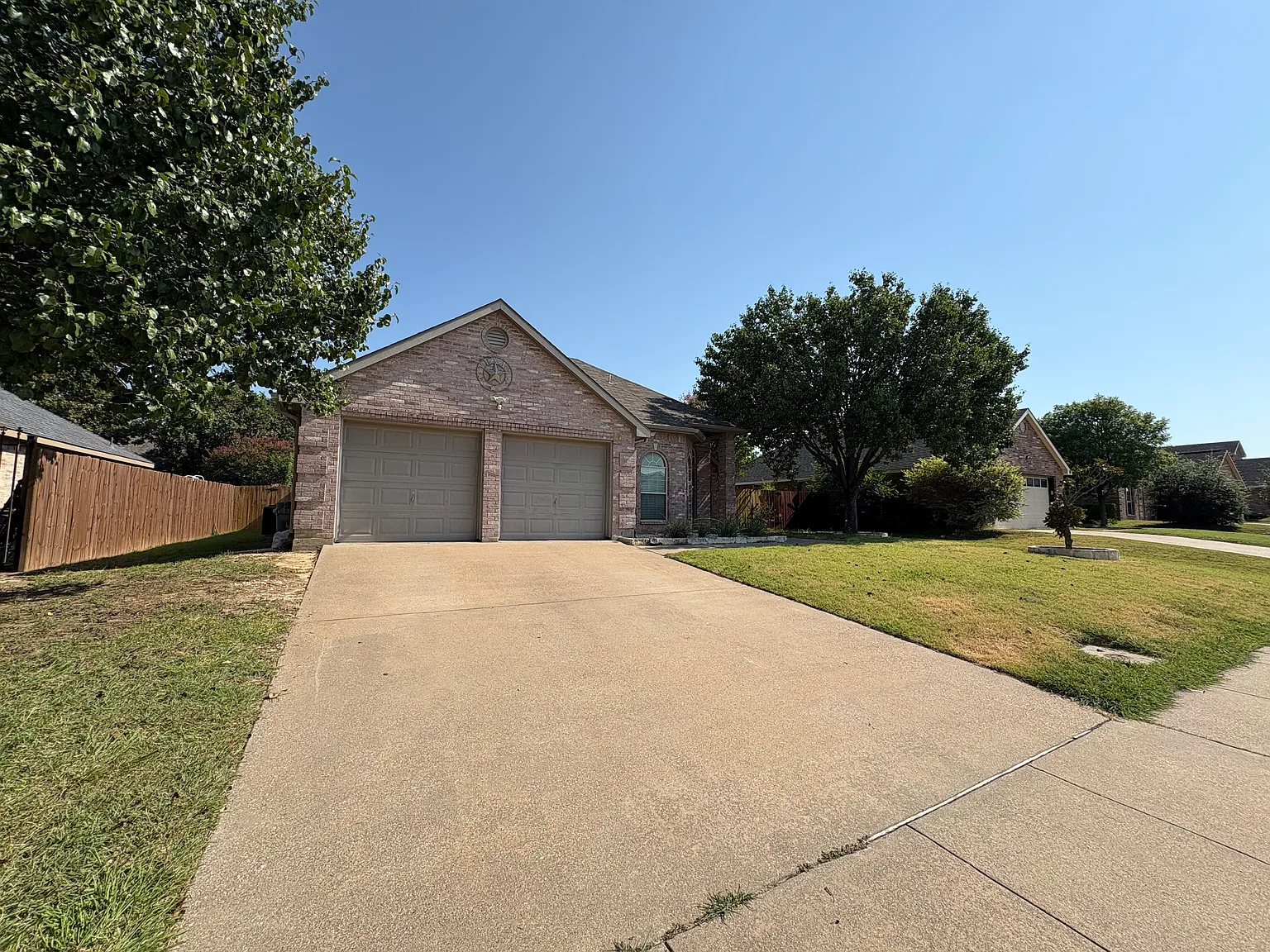3 bed, 1471 sqft, $2,495 — Photo 2
