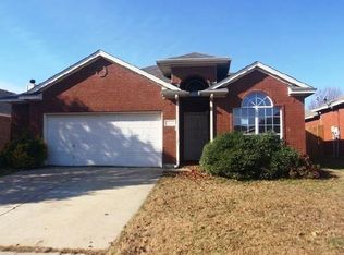 10625 Big Oak Dr, Fort Worth, TX 76131