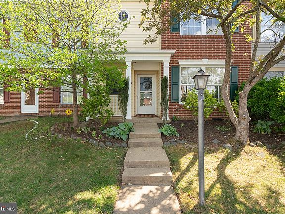 2nd image of 11031 Thaxton Pl