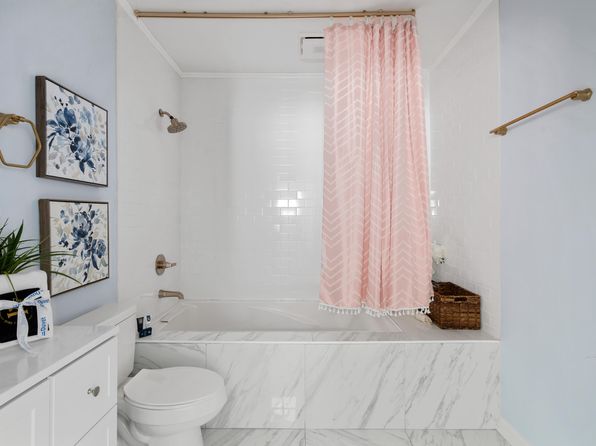 charleston-south-carolina-2057762737 picture