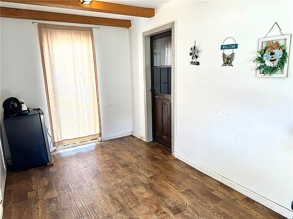 4th image of 841 Shady Ln
