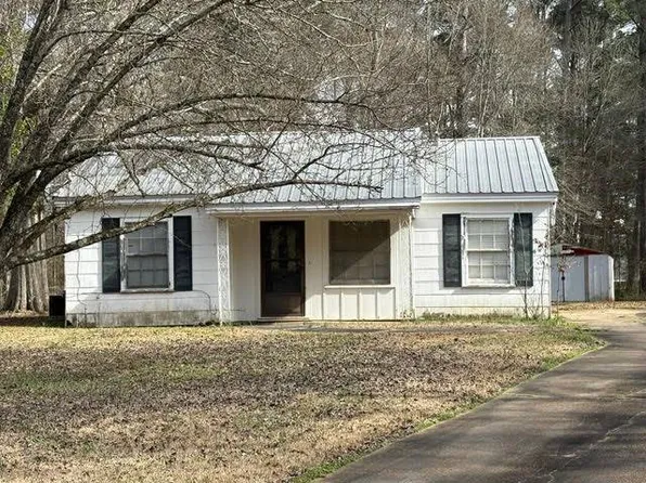 609 Arrowhead Dr, Kosciusko, MS 39090