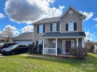205 Ashton Bluff Cir, Mount Holly, NC 28120