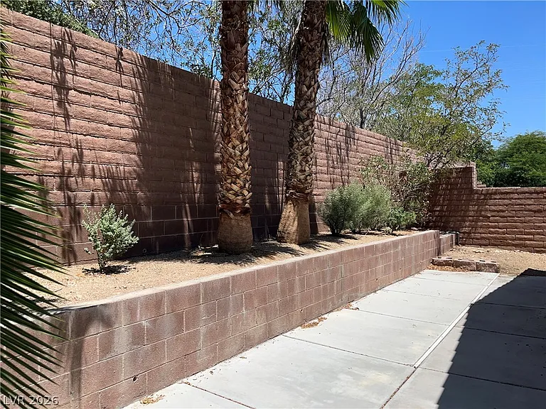 10922 Moonbeam Glow Ln — Photo 32