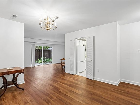 4th image of 10020 Stedwick Rd #10020