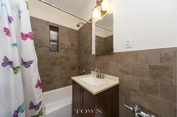 Rented by Town Residential | media 17