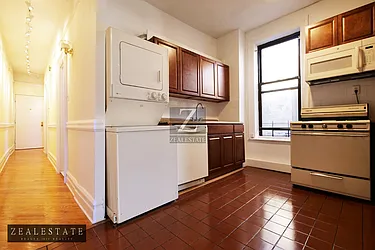 Rented by ZealEstate Group Inc